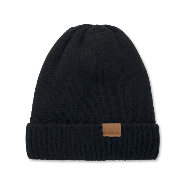 Knitted beanie with cuff